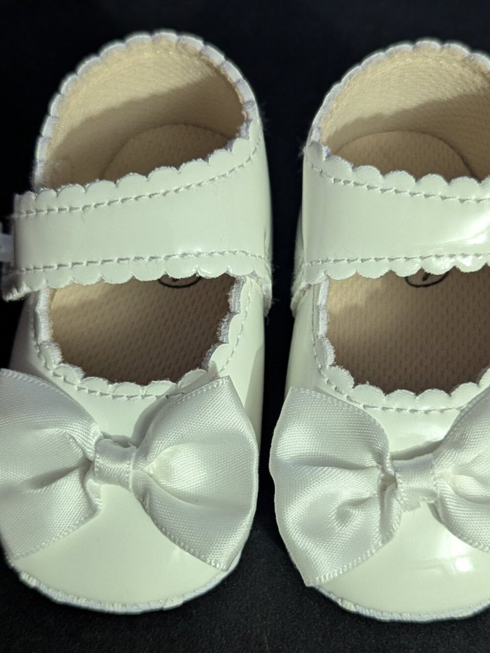 Baby Girls - Size 6 to 12 months old Bow knot Princess Mary Jane Flats.